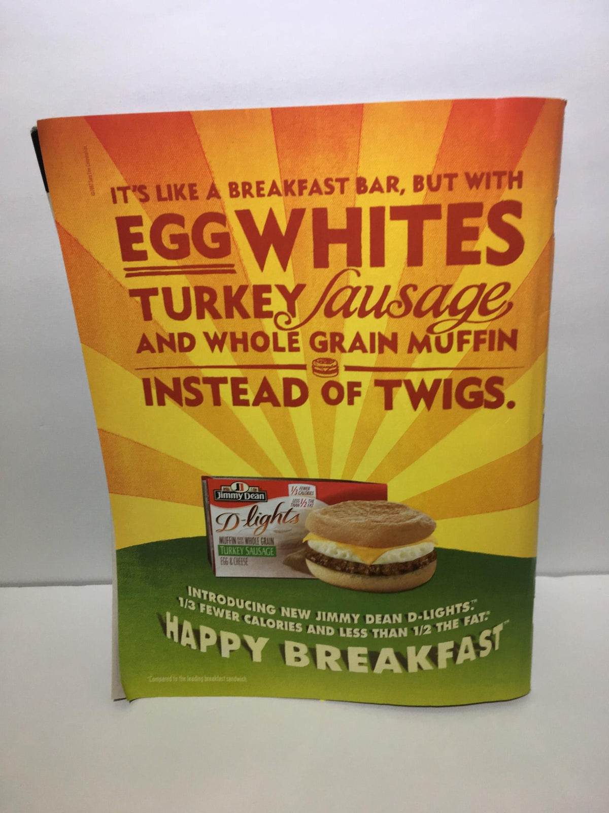 Back cover advertisement of the TV Guide Sept 10-16 2007 Special Issue Fall Preview for Jimmy Dean D-Lights breakfast options.