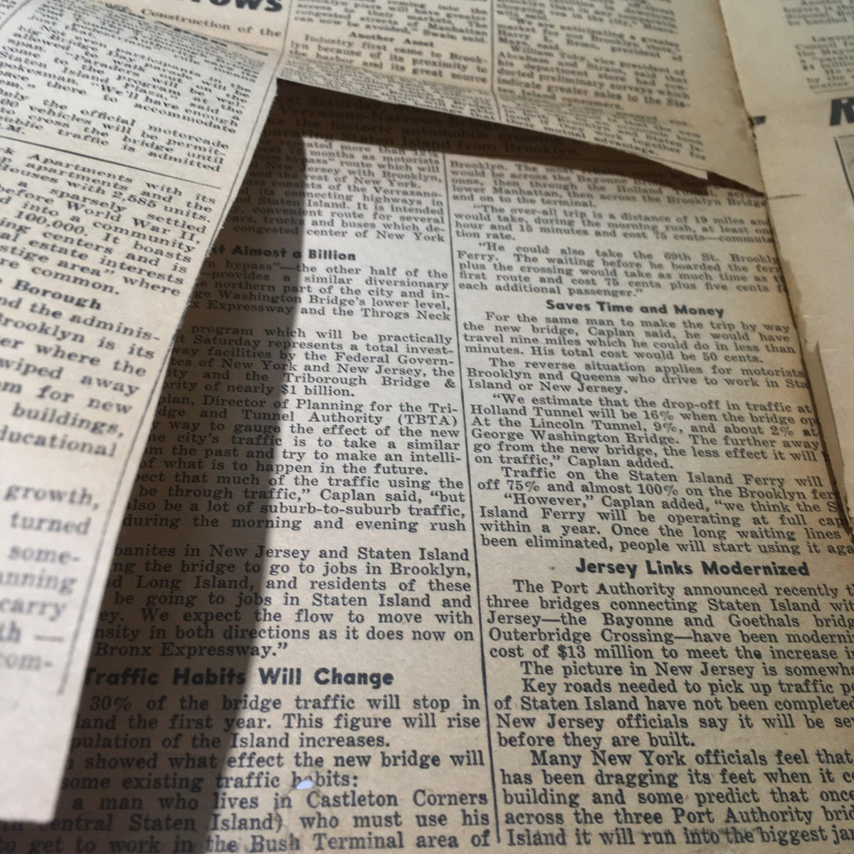 Detailed newspaper clipping discussing changes in Brooklyn's traffic patterns from the November 15, 1964 NY Daily News titled 'Vintage & Rare NY Daily News: November 15 1964 Biggest of All!'. Includes insights on new bridge construction.