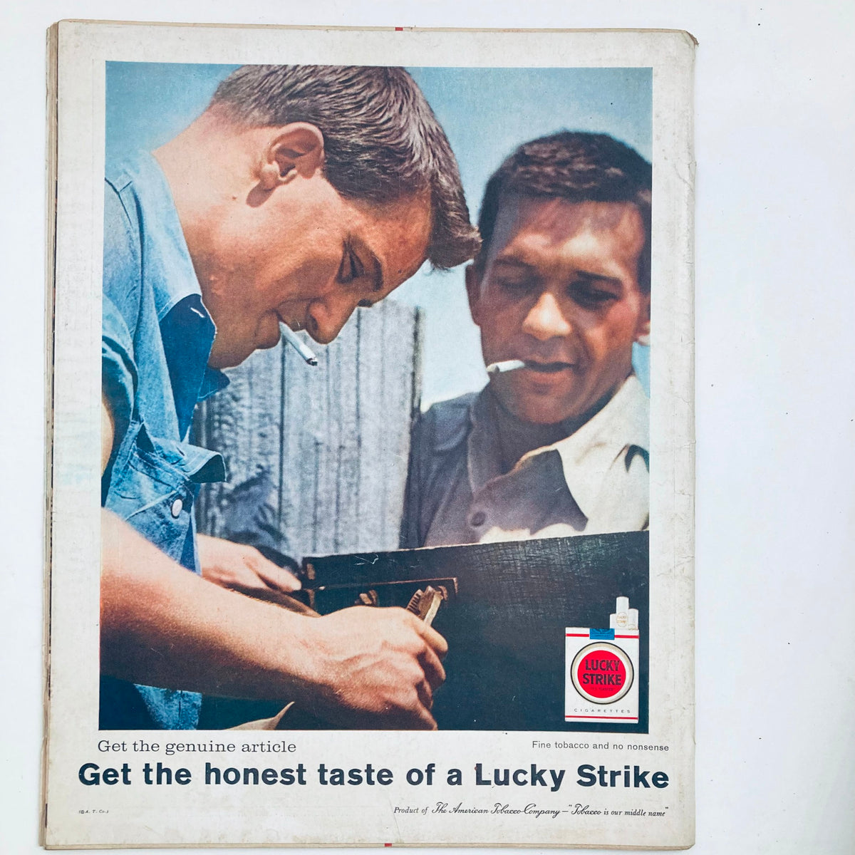 Back cover of VTG Look Magazine August 5 1958, promoting Lucky Strike cigarettes with two men showcasing a relaxed moment.