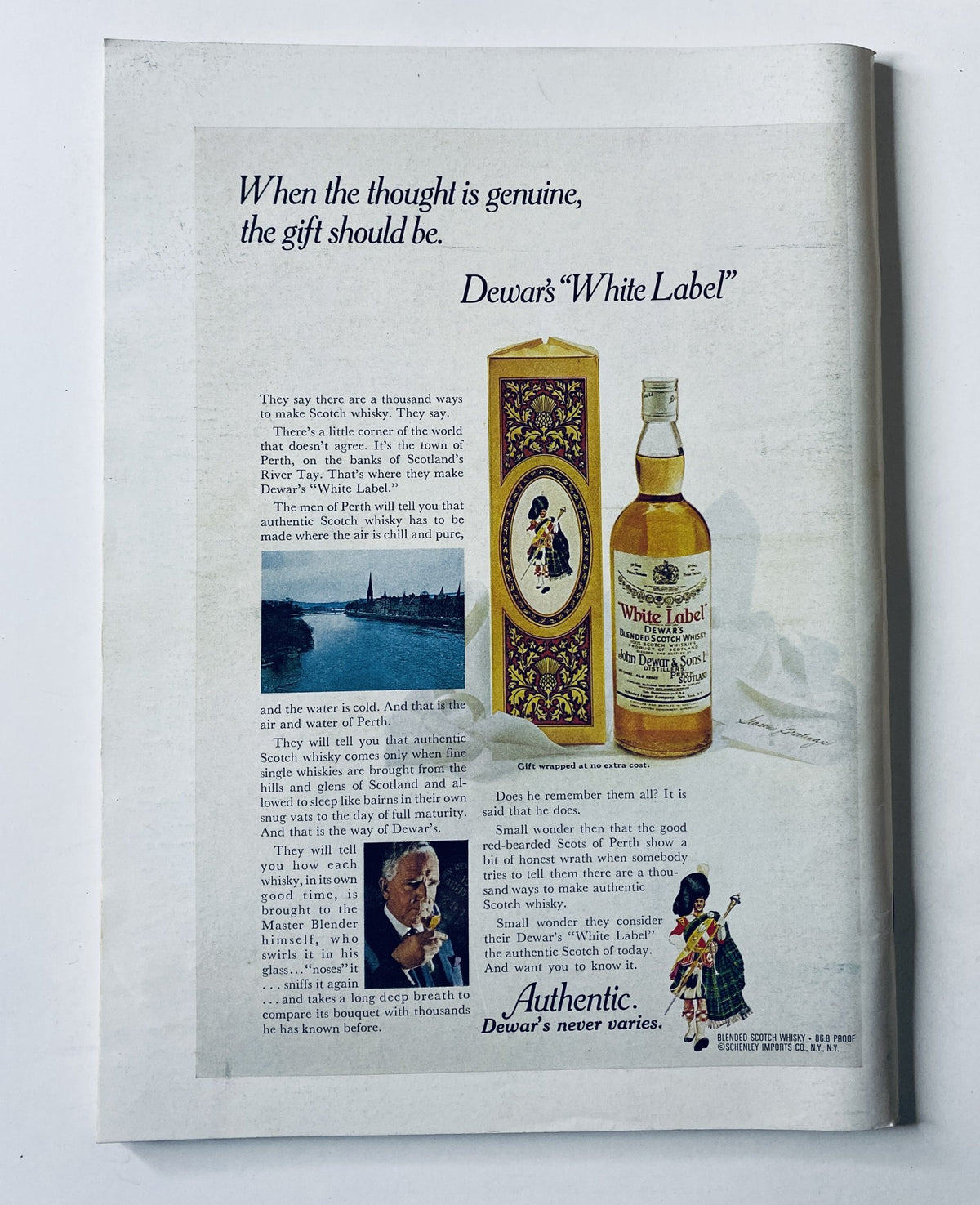 An advertisement page from The New Yorker Magazine November 13, 1971, promoting Dewar's White Label whiskey with a vintage illustration.