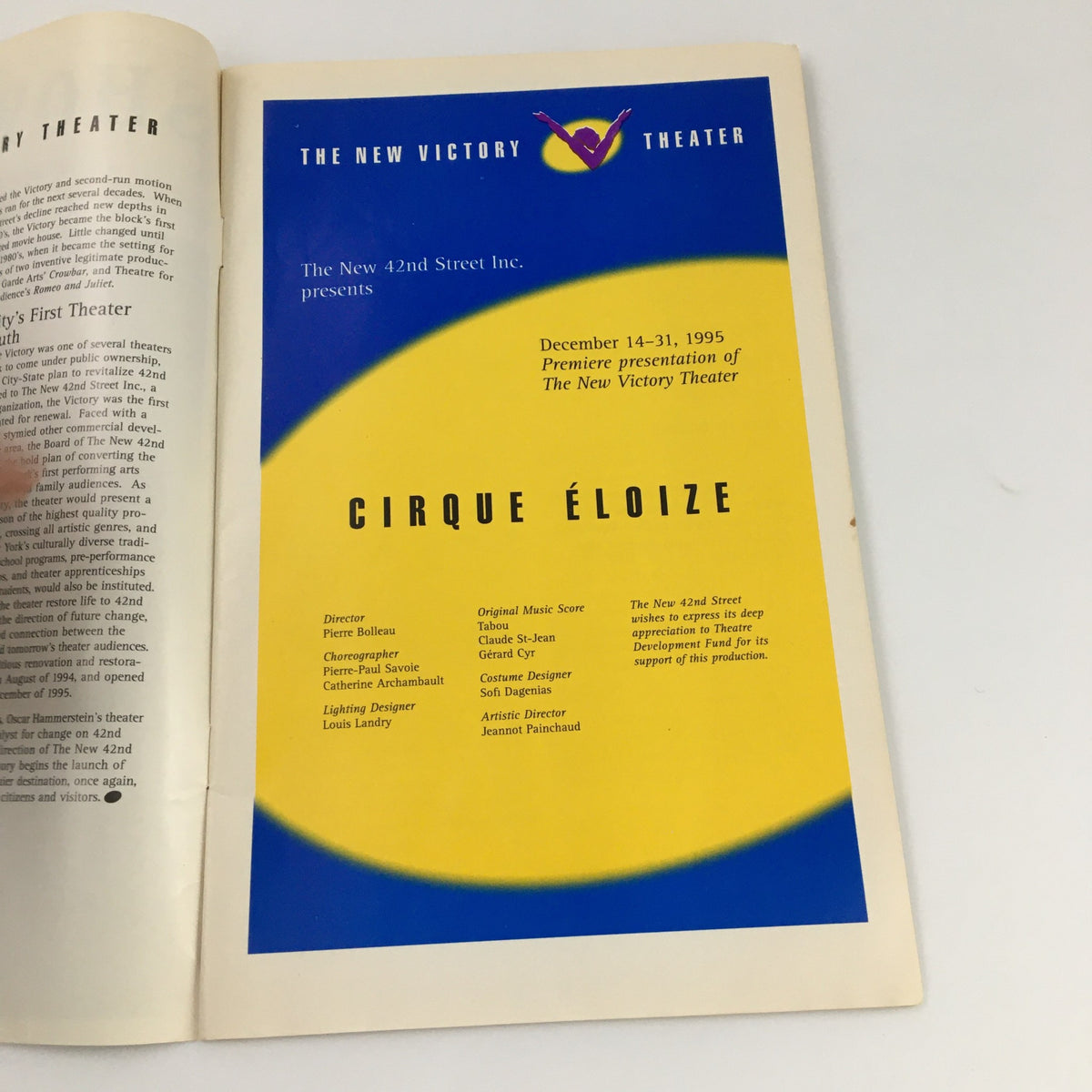 Inside page of the 1995 Showbill for 'Cirque Eloize' at The New Victory Theater detailing the presentation dates and theater information.
