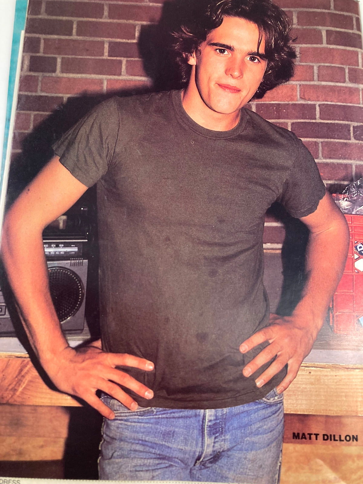Vintage Photo Screen Magazine February 1984 featuring Matt Dillon in a casual look, posing against a brick wall.