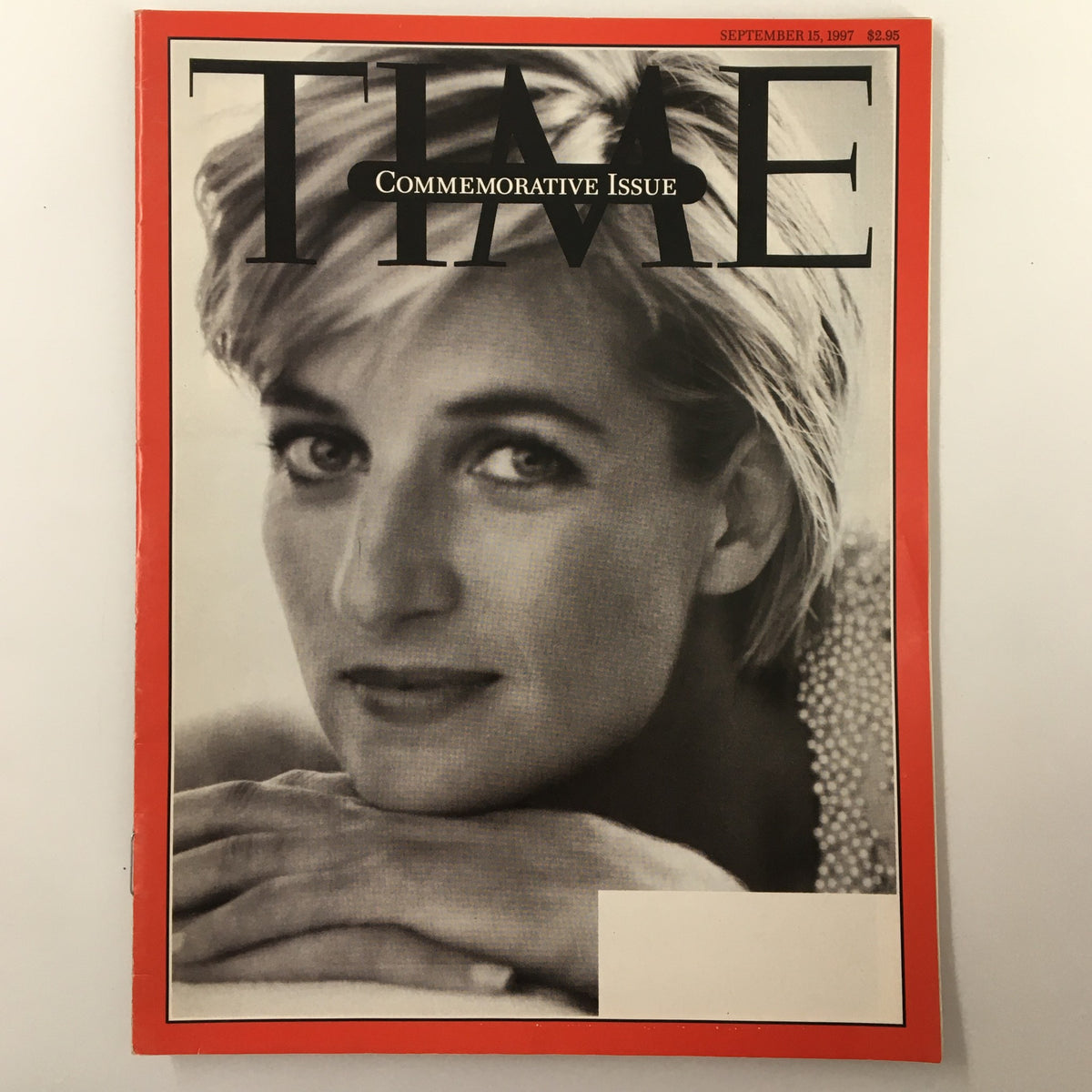 Time Magazine September 15, 1997 Commemorative Issue featuring a close-up portrait of Princess Diana, showcasing her iconic look and elegance.