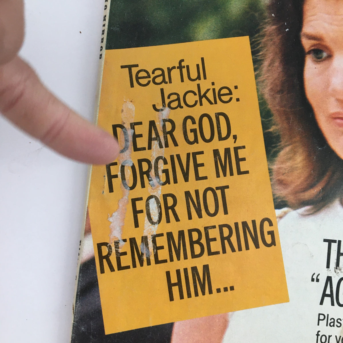 Close-up of the TV Radio Mirror Magazine cover from September 1972 showing Jackie Kennedy's tearful expression and headlines including 'Dear God, Forgive Me for Not Remembering Him...' in Vol 72 #10.