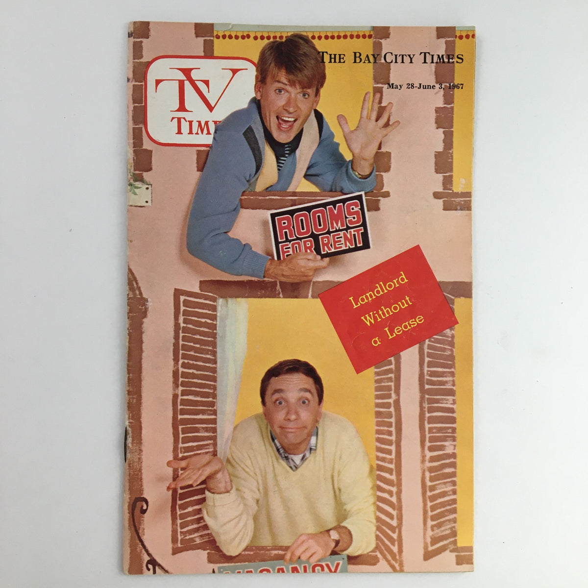 Cover of TV Times Bay City Michigan issue from May 28 to June 3, 1967, featuring Will Hutchkins and Sandy Baron, displaying sign 'Rooms For Rent' and 'Landlord Without a Lease'.