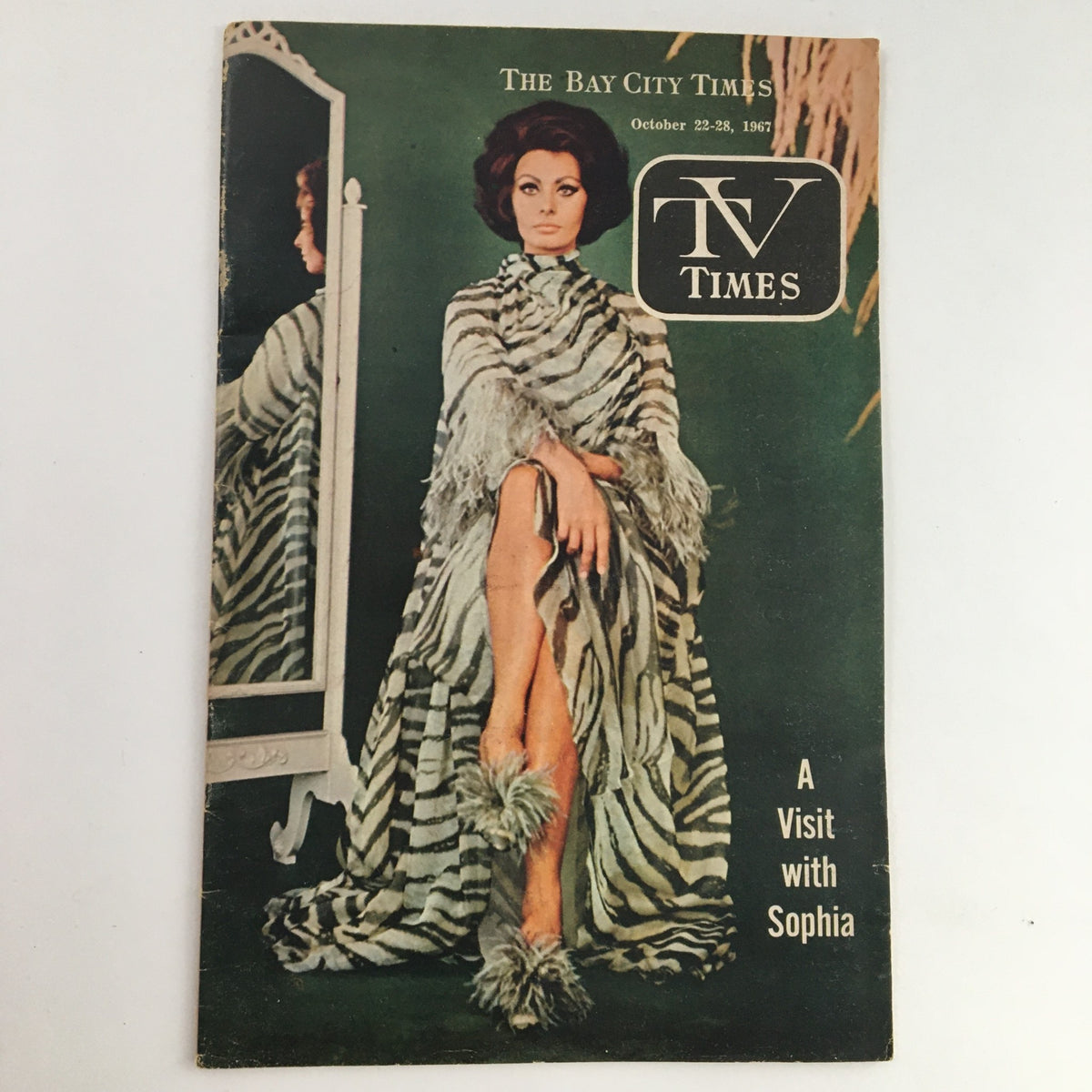 Cover of TV Times Bay City Michigan October 22-28, 1967 featuring the article A Visit with Sophia Loren, showcasing a glamorous model in a stylish outfit.