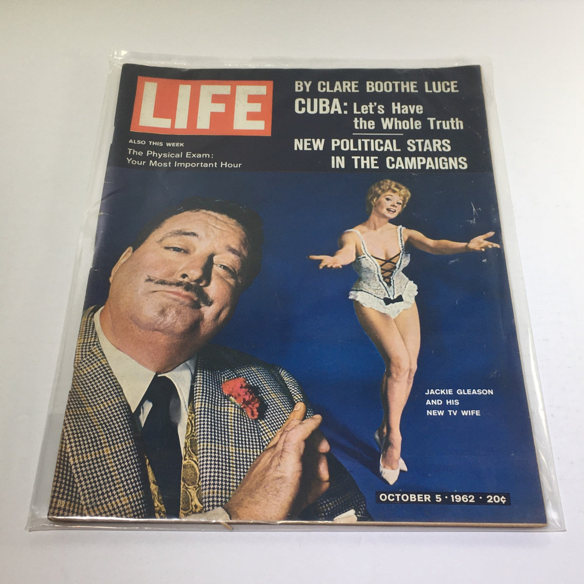 Cover of the VTG Life Magazine dated October 5 1962 featuring Jackie Gleason and a female actress, highlighting the theme of Cuba and political stars.