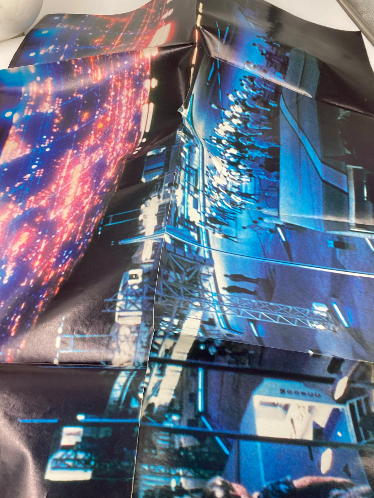 VTG 1978 Issue 2 Close Encounters of the Third Kind oversized poster depicting a vibrant scene from the film with colorful lights and crowds.