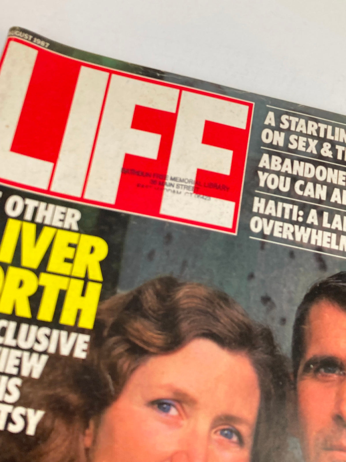 Detailed view of the cover of Life Magazine from August 1987 titled 'VTG Life Magazine August 1987 The Oliver North with His Wife Betsy Interview', highlighting Oliver North and his wife, Betsy, with key headlines on the cover.