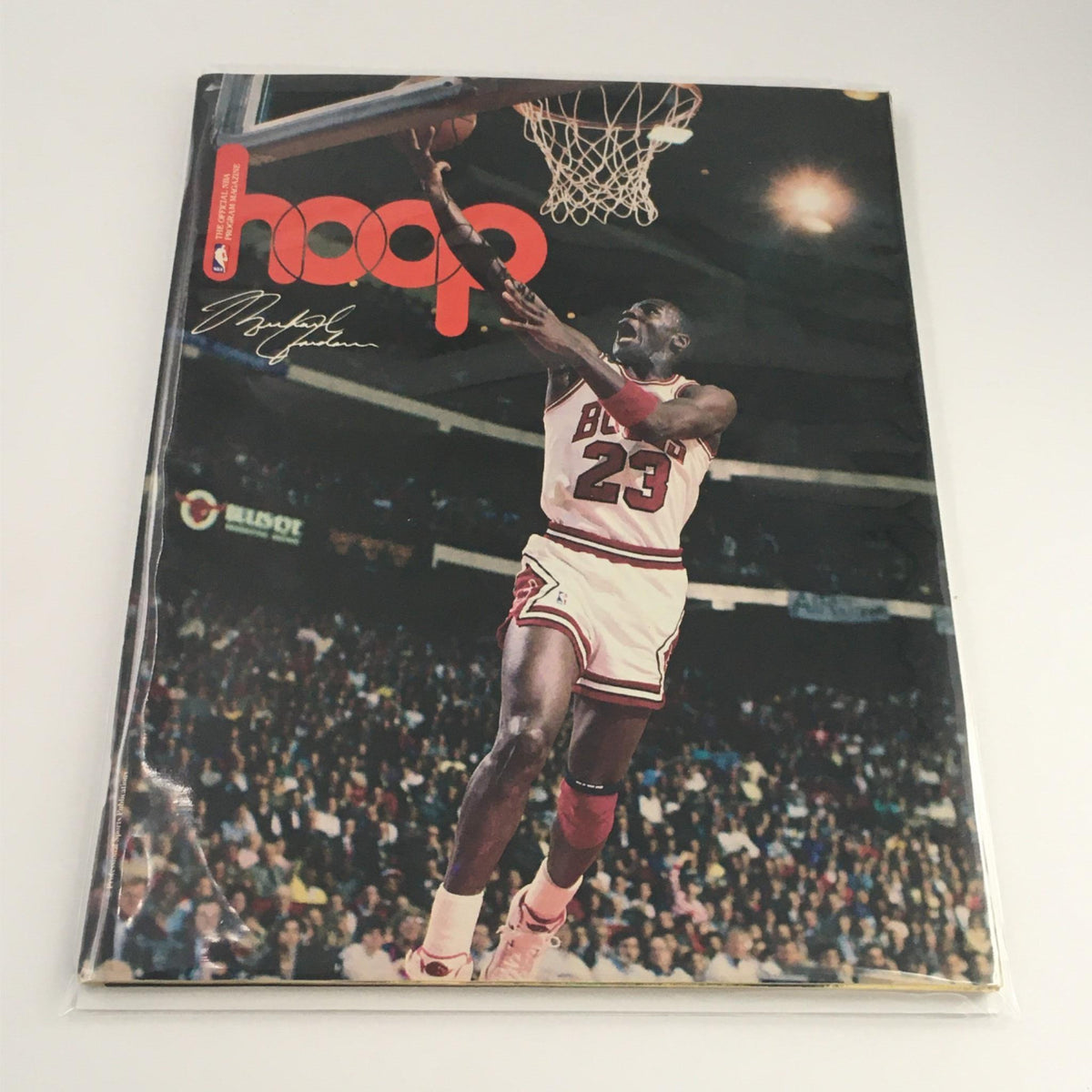 Cover of the 1988 Hoop Magazine featuring Michael Jordan in action, a rare collectible magazine showcasing NBA history.
