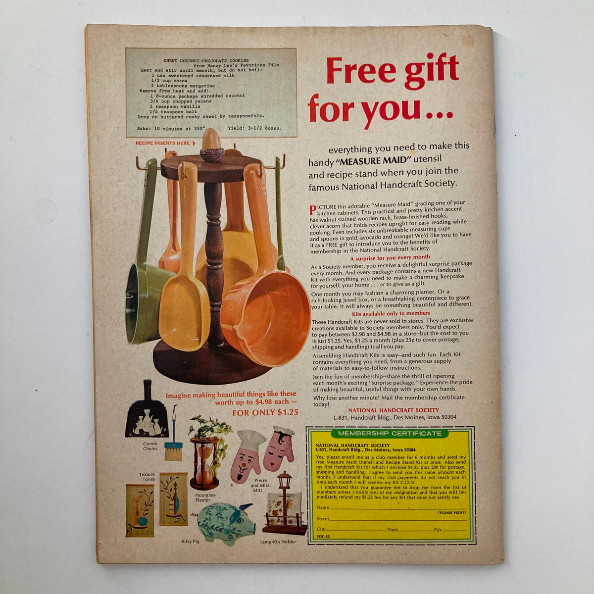 Vintage Women's Circle Magazine advertisement from November 1971 featuring a kitchen utensil display and a promotion for the National Handcraft Society, highlighting the 'Measure Maid' organizing product.