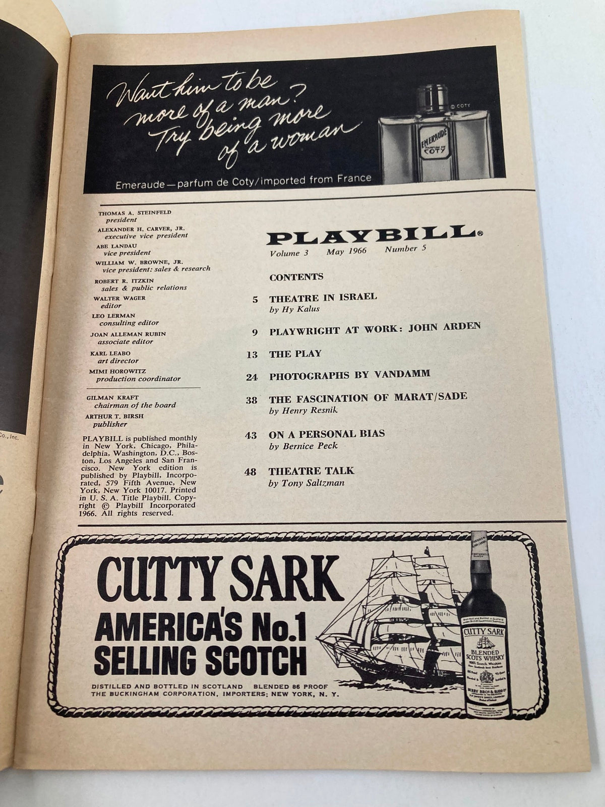 Inside view of the 1986 Playbill Anta Theatre Presents The Royal Hunt Of The Sun showcasing contents and advertisements from the vintage publication.