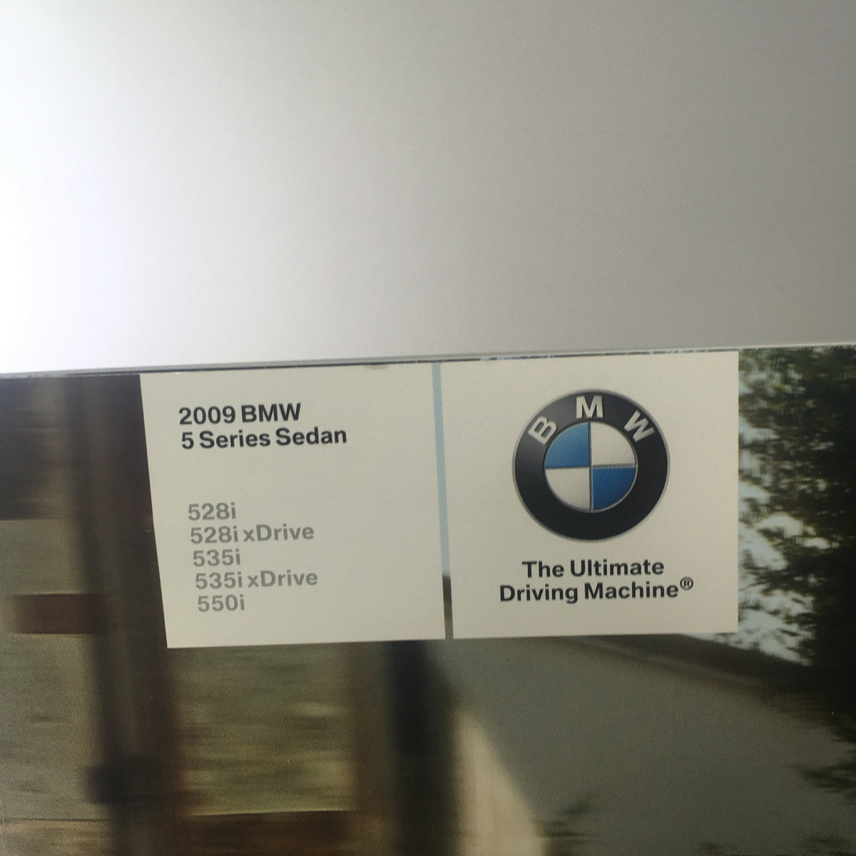 2009 BMW 5 Series Sedan 528i 528i-xDrive Dealership Car Auto Brochure Catalog showing the title and BMW logo.