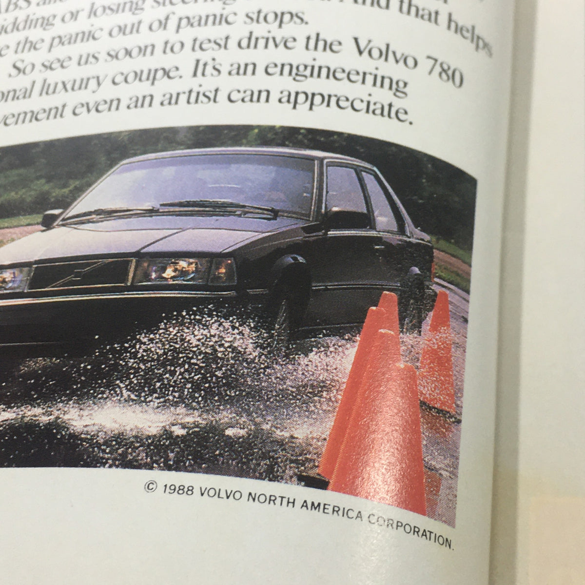 Advertisement for Volvo 780 in Hoop NBA Magazine 1988, highlighting automotive features.
