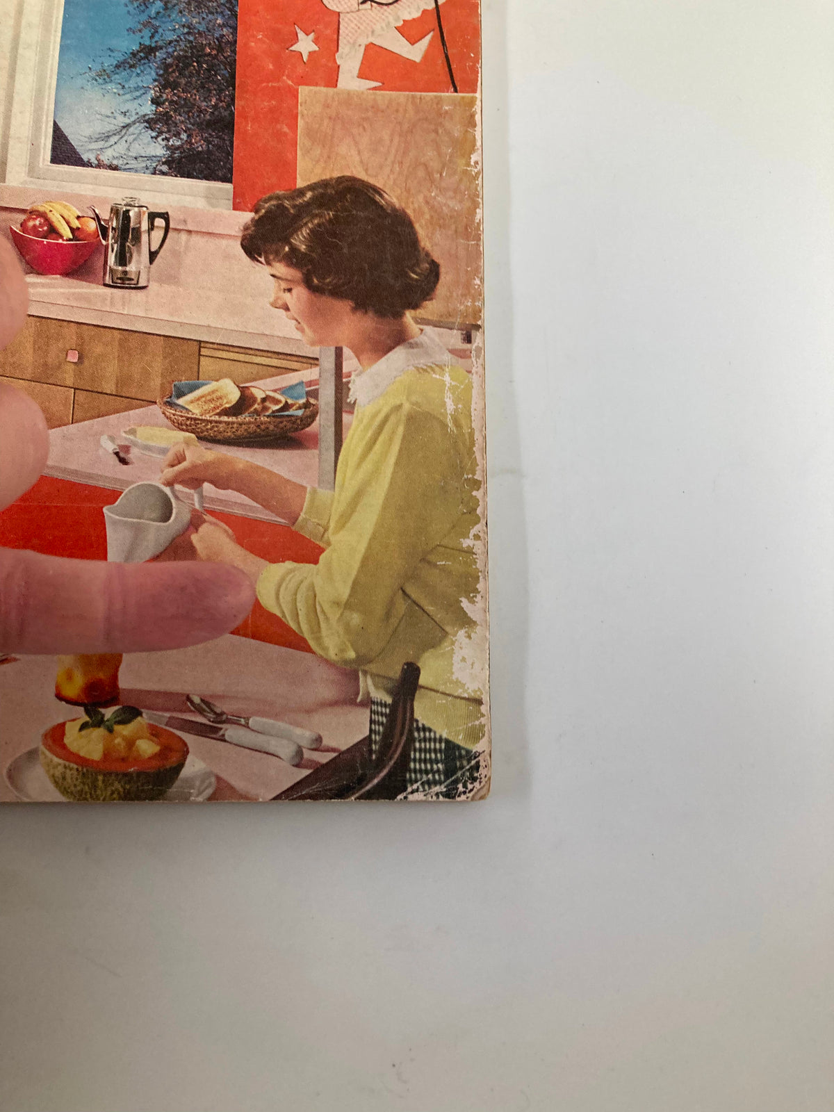 Detailed image of the cover of VTG Better Homes & Gardens Magazine October 1959 highlighting a woman preparing food in a nostalgic kitchen setting.