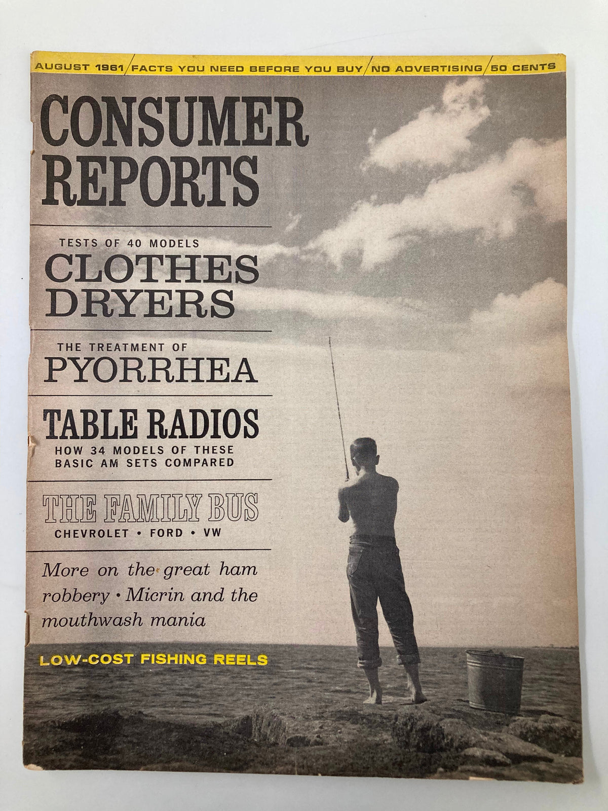Cover of VTG Consumer Reports Magazine August 1961 featuring articles on pyorrhea treatment, clothes dryers, and AM table radios. The cover highlights consumer guidance and product testing from the 1960s.