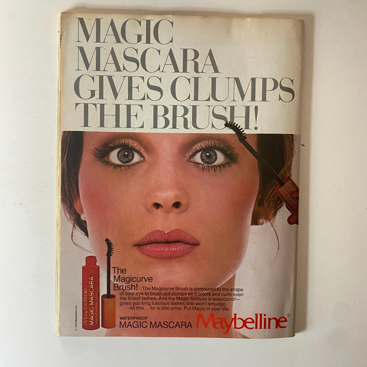 Maybelline advertisement featuring Magic Mascara, part of Teen Beat Magazine October 1980.