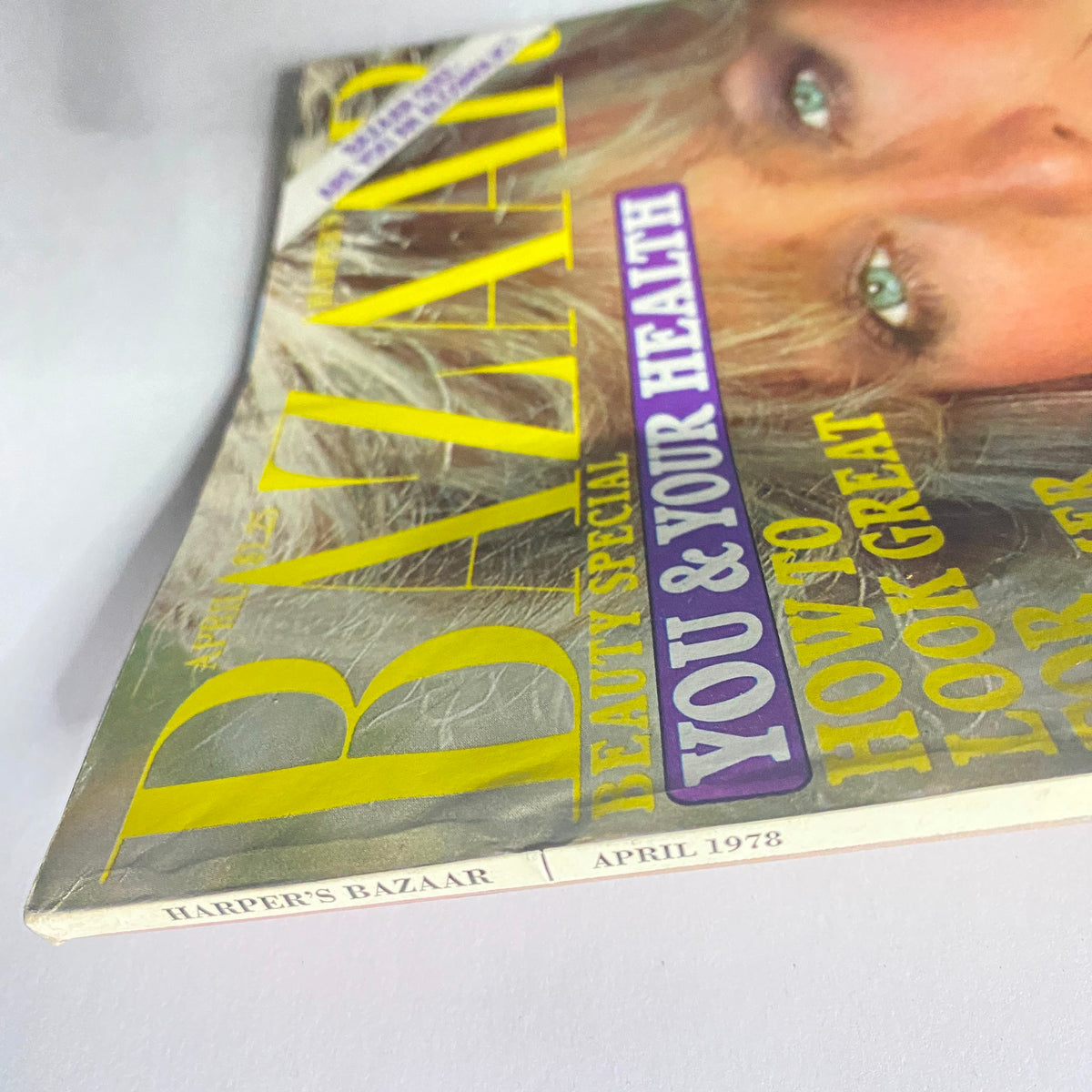 Harper's Bazaar Magazine April 1978 Farrah Fawcett Cover