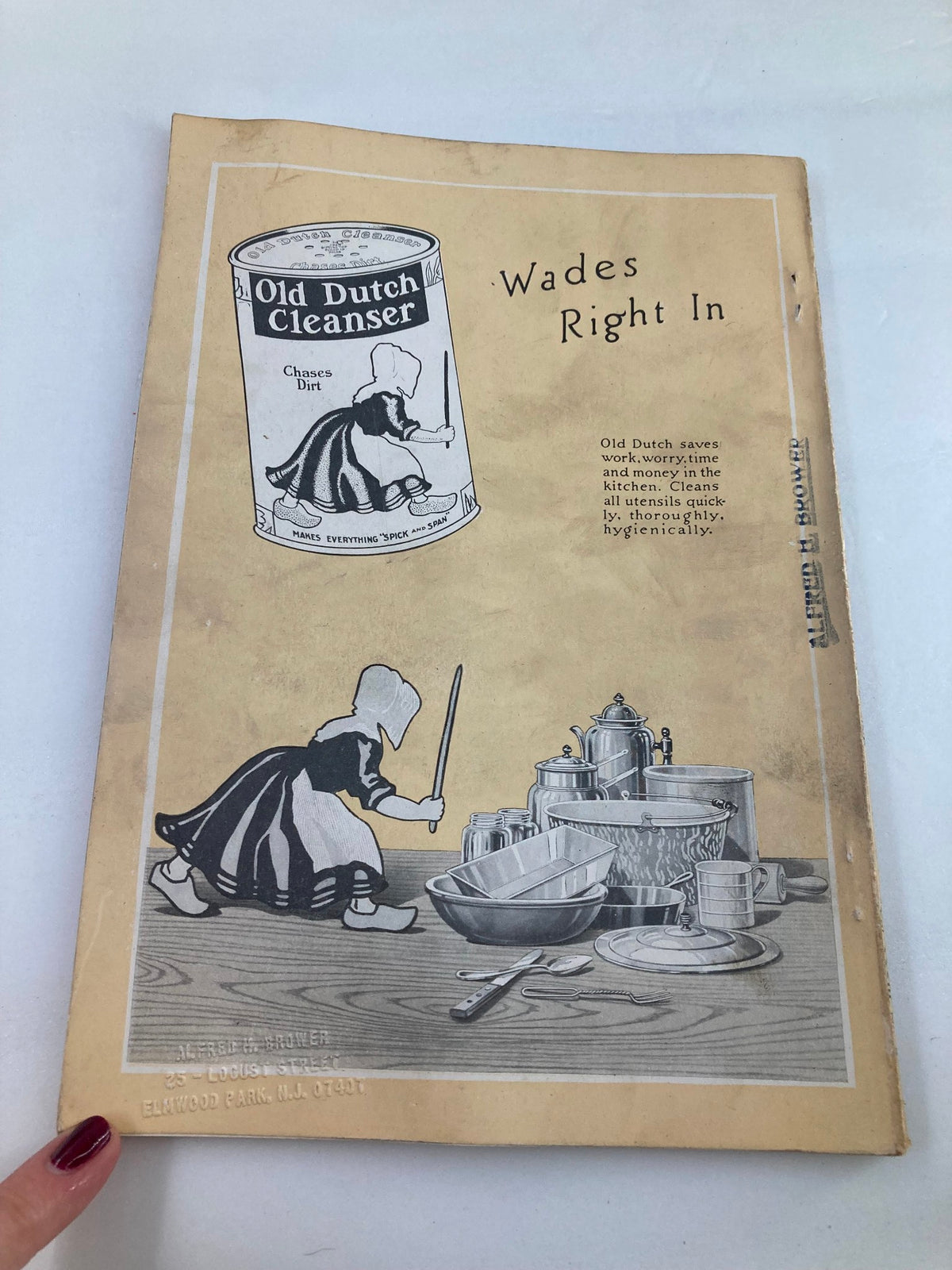 Back cover of VTG The National Geographic Magazine March 1918 displaying an advertisement for Old Dutch Cleanser.