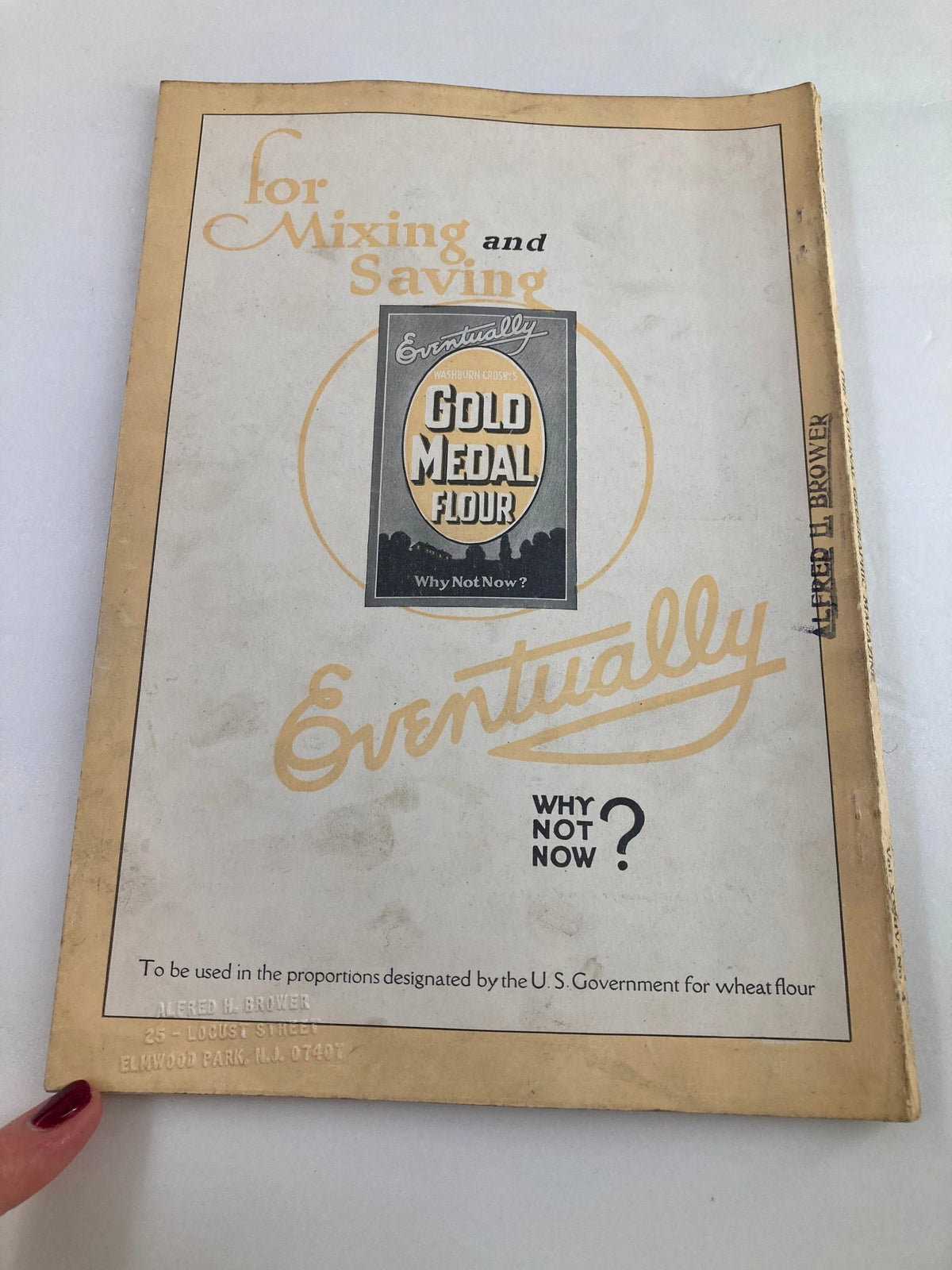 Back cover of VTG The National Geographic Magazine October 1918 featuring an advertisement for Gold Medal Flour.