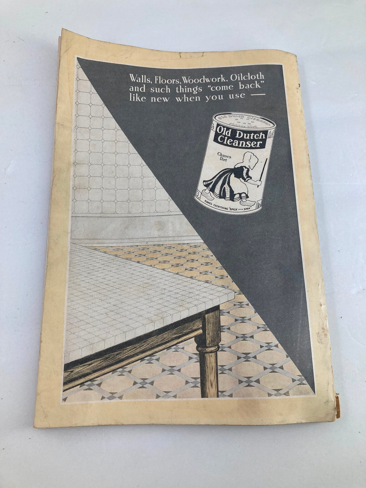 Back cover of VTG The National Geographic Magazine September 1919, featuring an advertisement for Old Dutch Cleanser with a nostalgic image.