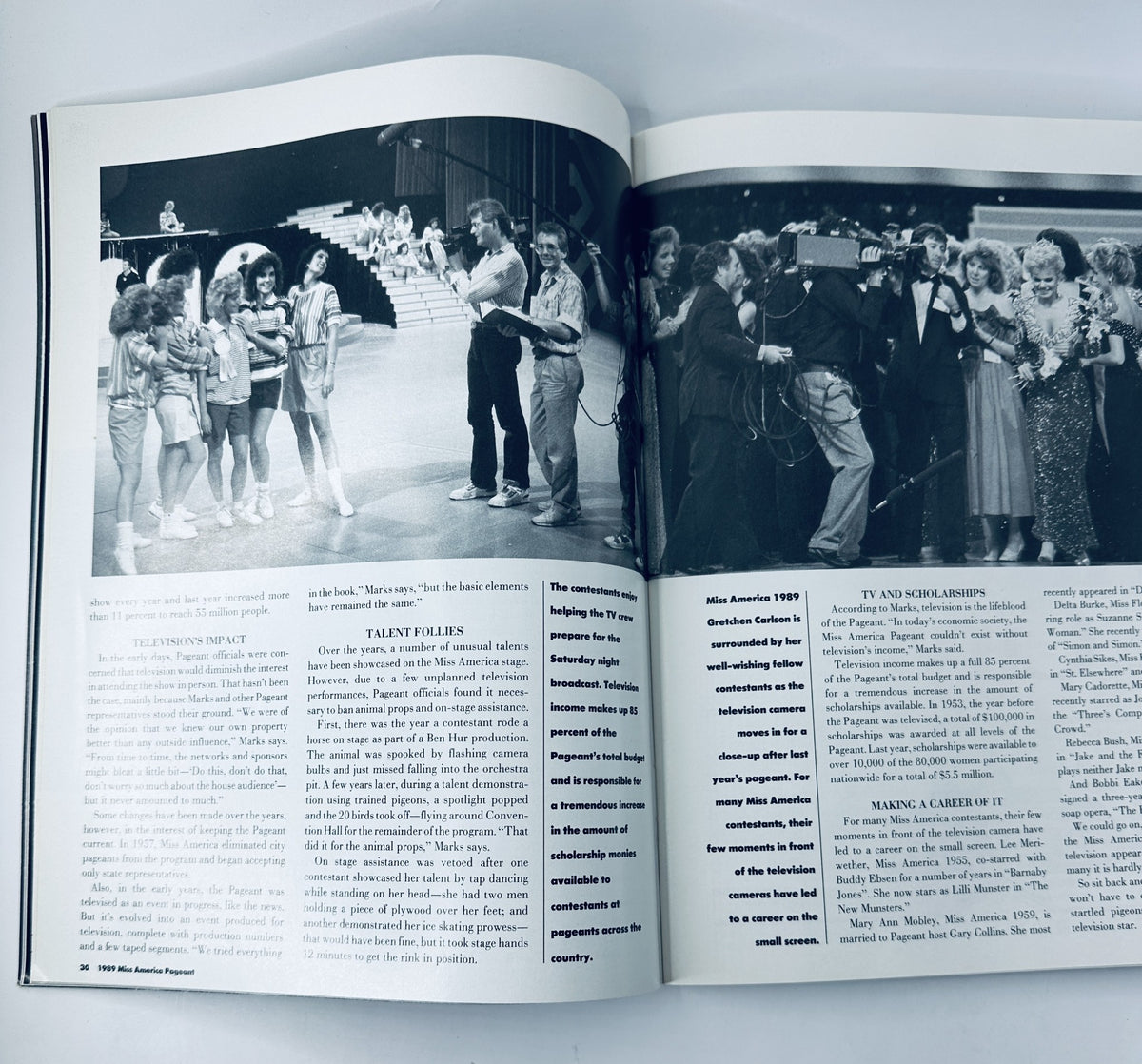 Page from The 1989 Miss America Pageant Official Program featuring a photograph of the contestants and event highlights.