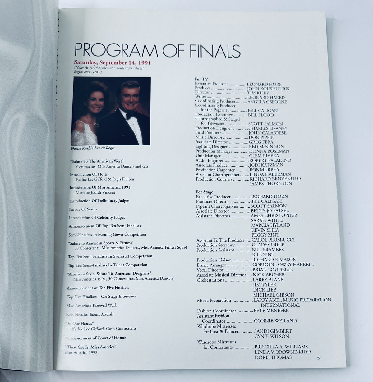 Cover page of the Miss America Pageant Magazine September 1991 featuring Marjorie Vincent. Includes details about the program of finals and hosts Kathie Lee Gifford and Regis Philbin.