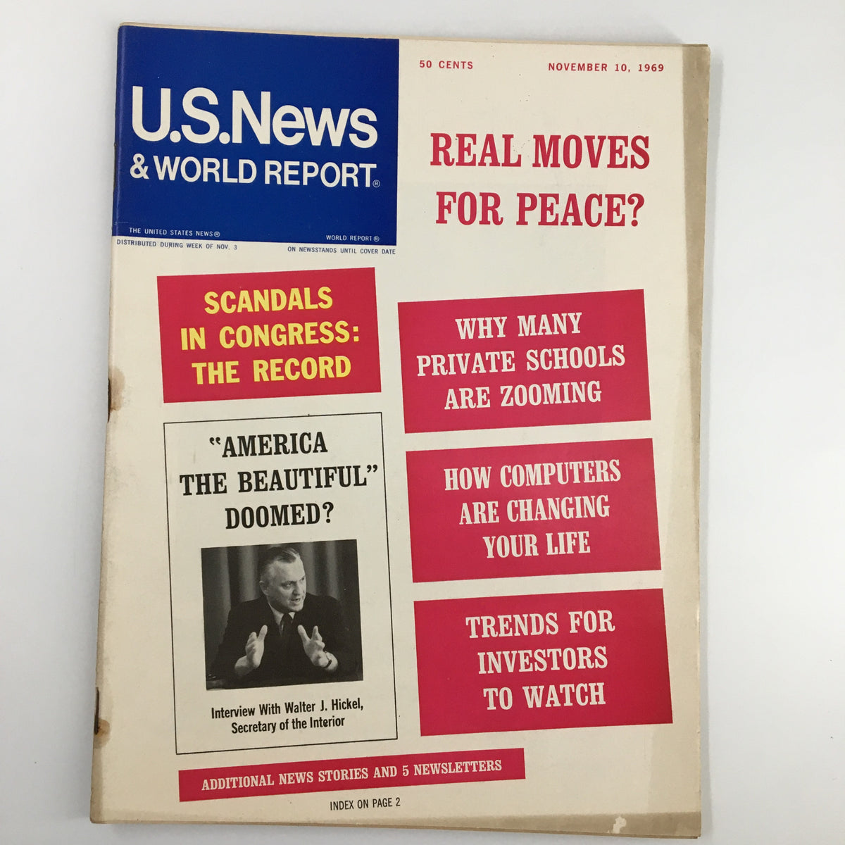 Cover of US News & World Report Magazine dated November 10, 1969 featuring an interview with Walter J. Hickel; includes headlines about political scandals and technology changes.