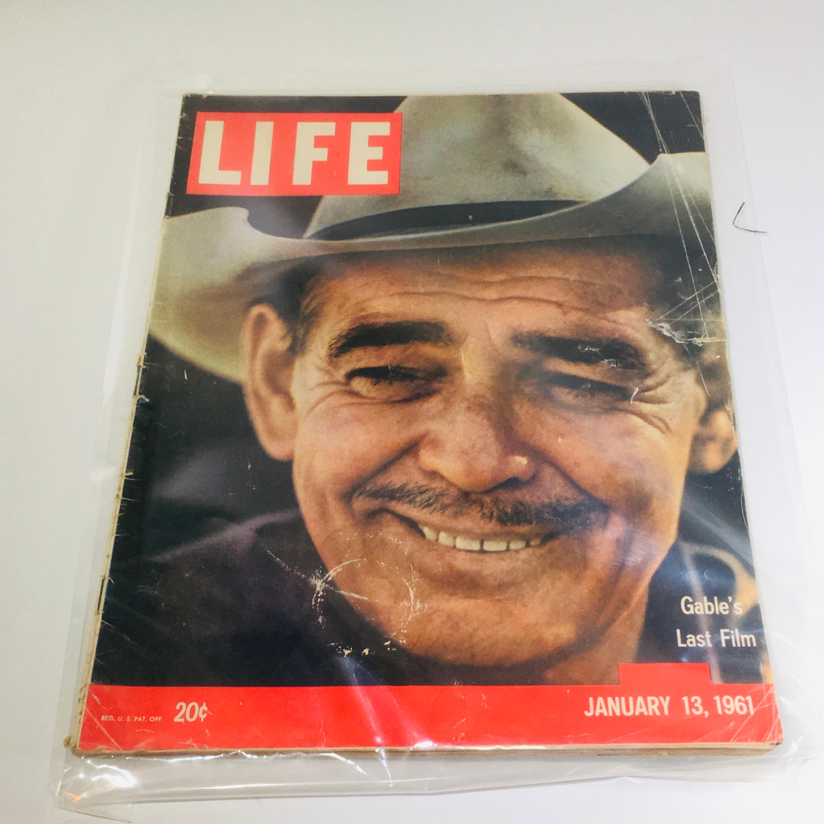 Cover of Life Magazine from January 13, 1961, featuring Clark Gable, promoting his last film and showcasing a vintage Hollywood aesthetic.