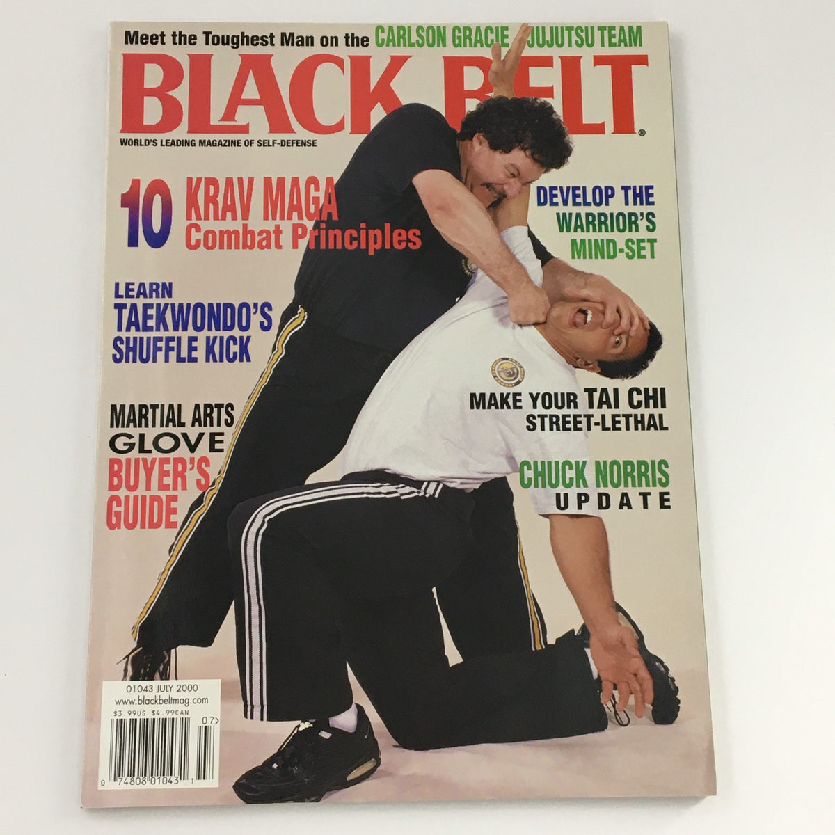 Black Belt Magazine July 2000 showcasing Lear Taekwondo's Shuffle Kick alongside articles on Krav Maga and martial arts.