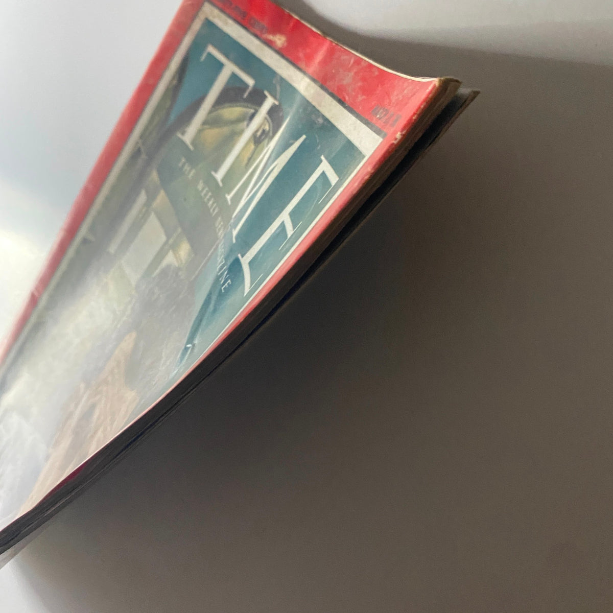 Side view of Time Magazine March 21, 1960, Vol 75 No. 12, illustrating its vintage condition and preserving the historical significance of Caryl Chessman's cover.