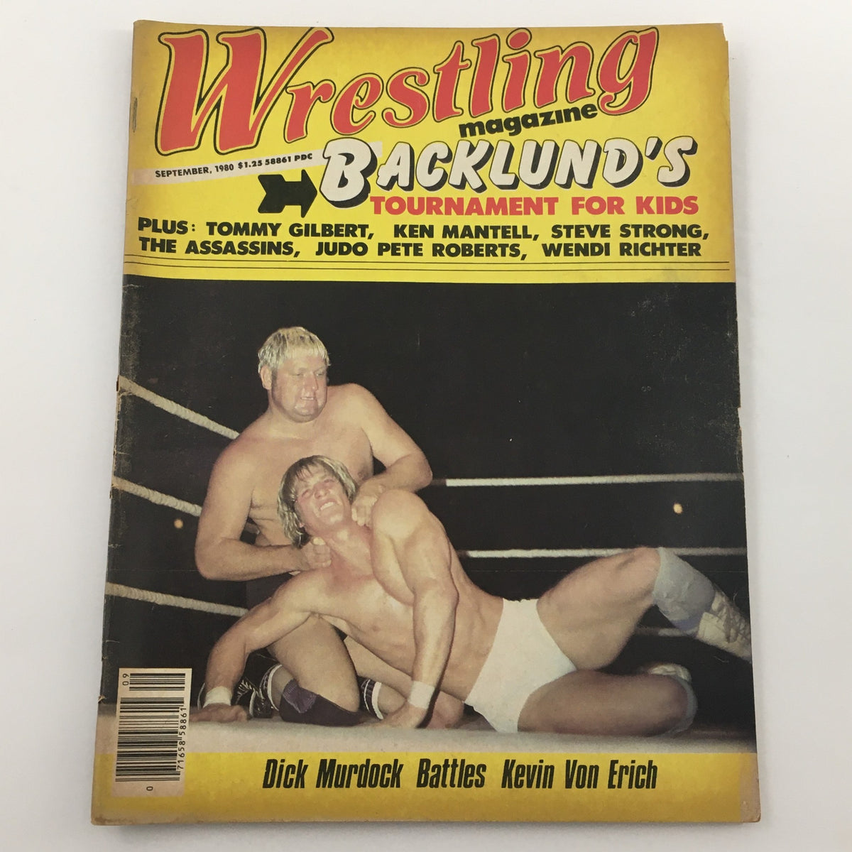 Wrestling Magazine September 1980 cover featuring Dick Murdock battling Kevin Von Erich, highlighting key wrestling moments of the era.