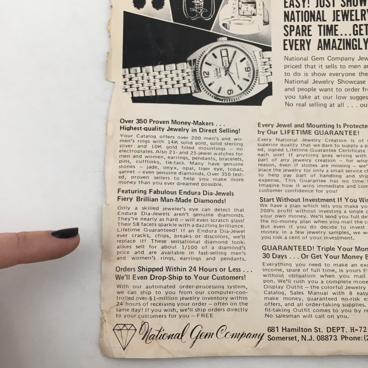 A page inside Wrestling Super Stars Magazine Winter 1976 with a detailed advert from the National Gem Company promoting jewelry sales.