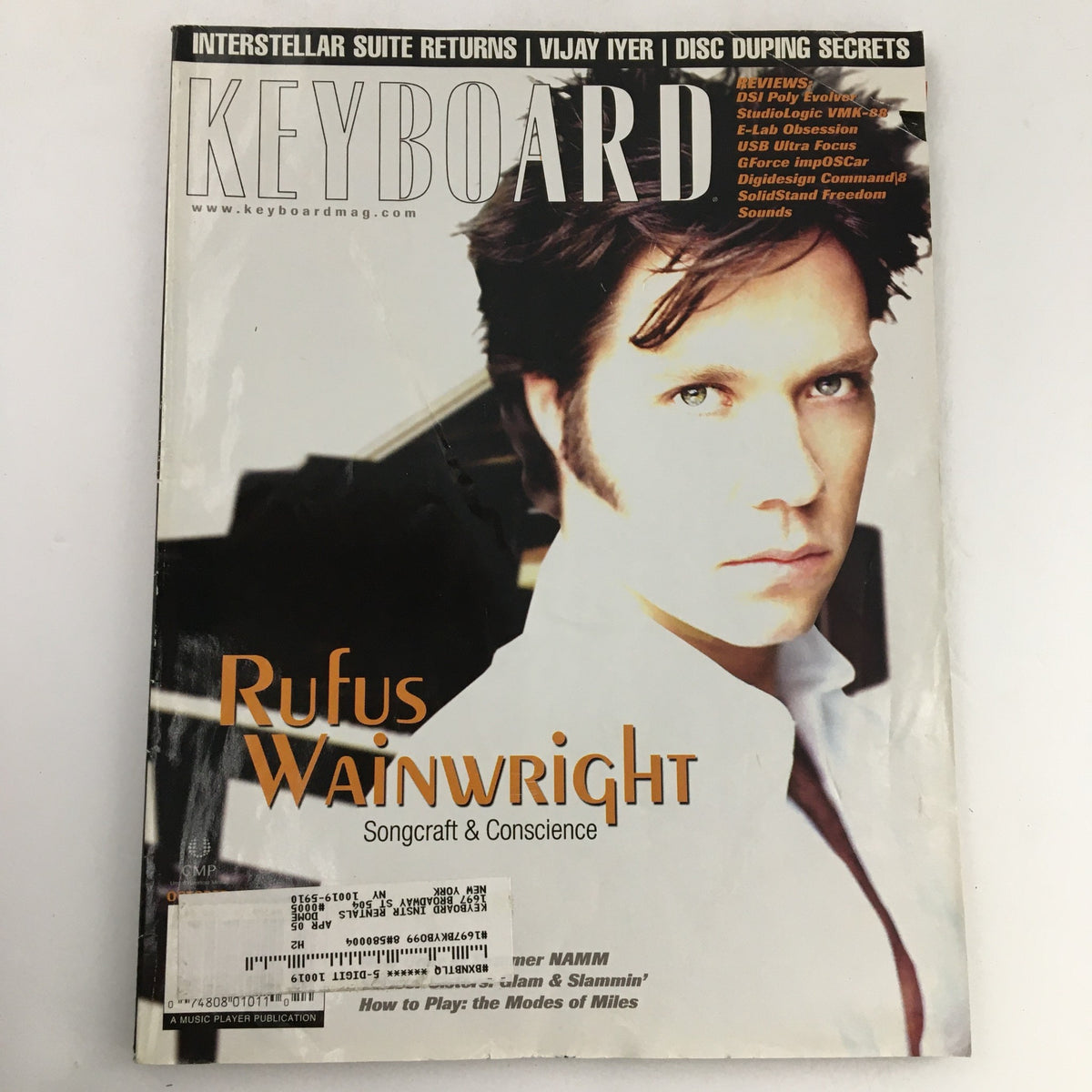 Keyboard Magazine October 2004 featuring Rufus Wainwright on the cover, highlighting the theme 'Songcraft & Conscience', showcasing his prominent work in music.