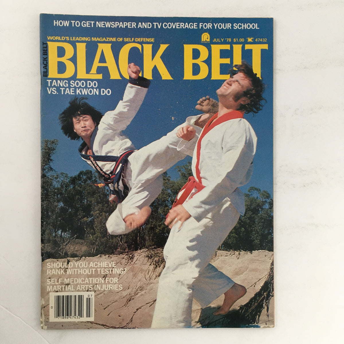 Cover of Black Belt Magazine July 1978, Vol 16 #7 featuring a martial arts action scene with two practitioners demonstrating their skills. The magazine focuses on Jeong Sook Lee and Jeff Scott, and includes articles on training techniques and the cultural impact of martial arts during the late 1970s.
