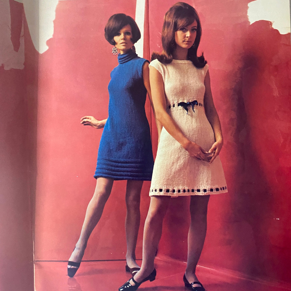 1967 Columbia Minerva Reflecting Fashion interior image with two female models in vintage knit dresses, one blue and one white, highlighting the versatility of Ban-Lon yarn.