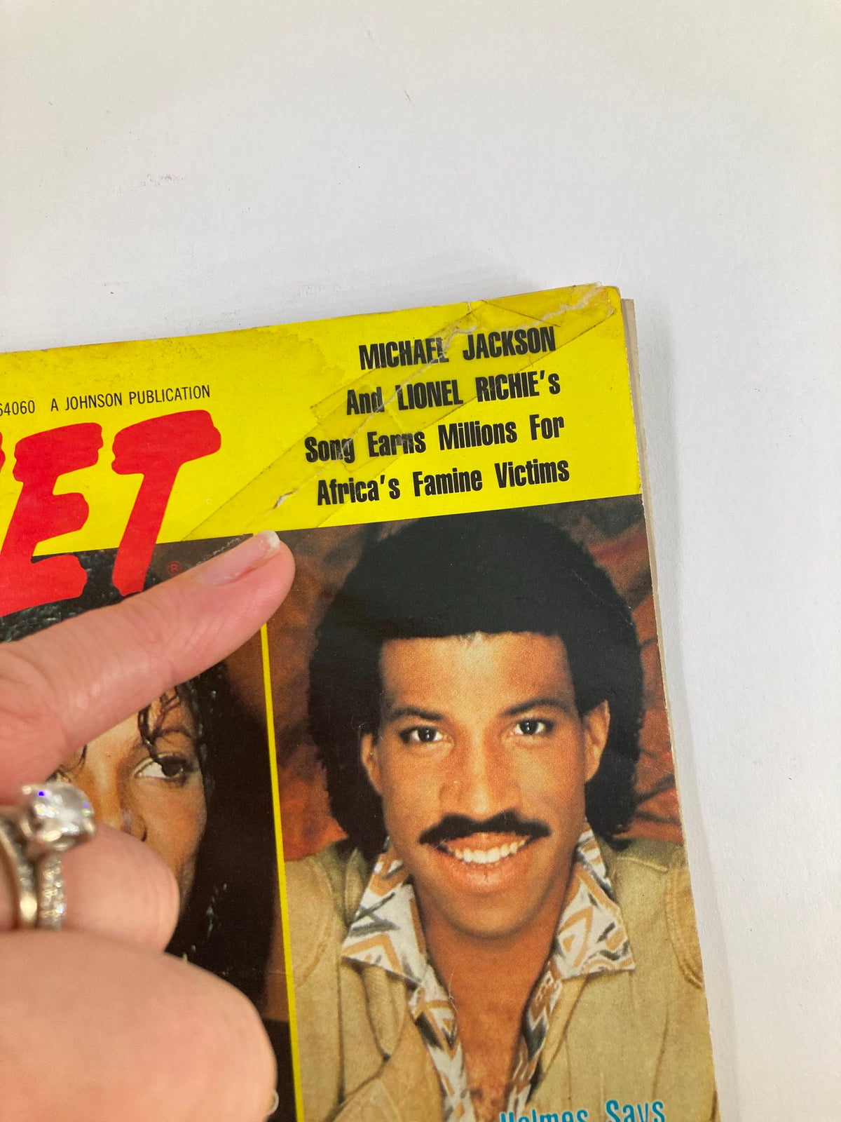 Detail of VTG Jet Magazine April 8 1985 Vol 68 #4 cover focused on Lionel Richie and promotional text about the magazine's featured story.