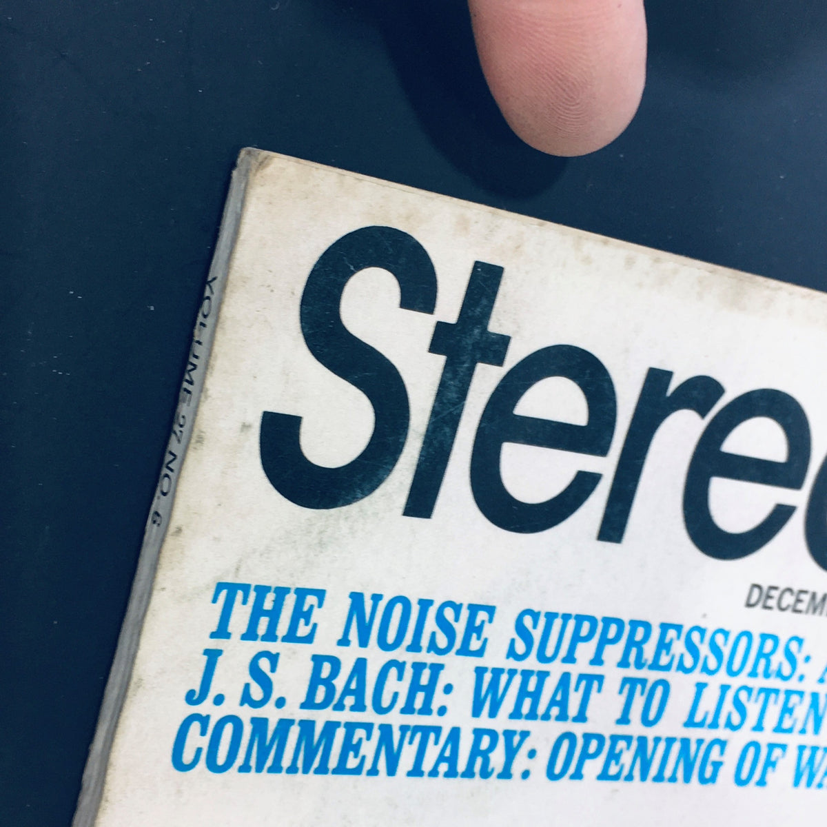 Close-up of the spine and title section of VTG Stereo Review Magazine December 1971, showcasing the magazine volume and issue details.