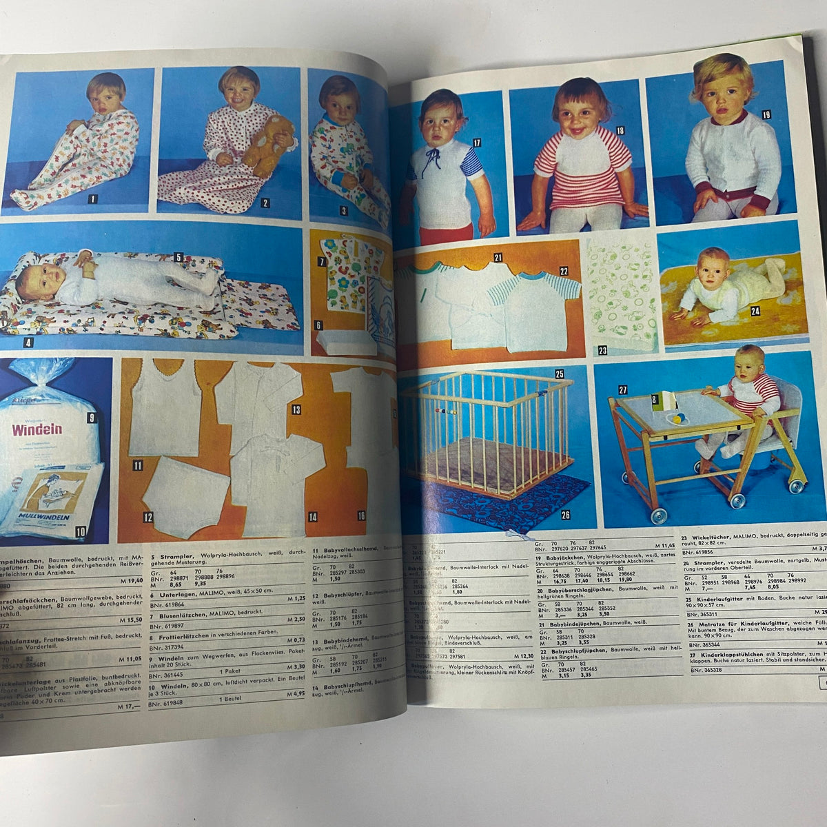 1975 Konsument Summer Catalog with adorable infants in classic 1970s baby clothing, showcasing charming designs and textiles suitable for young children.