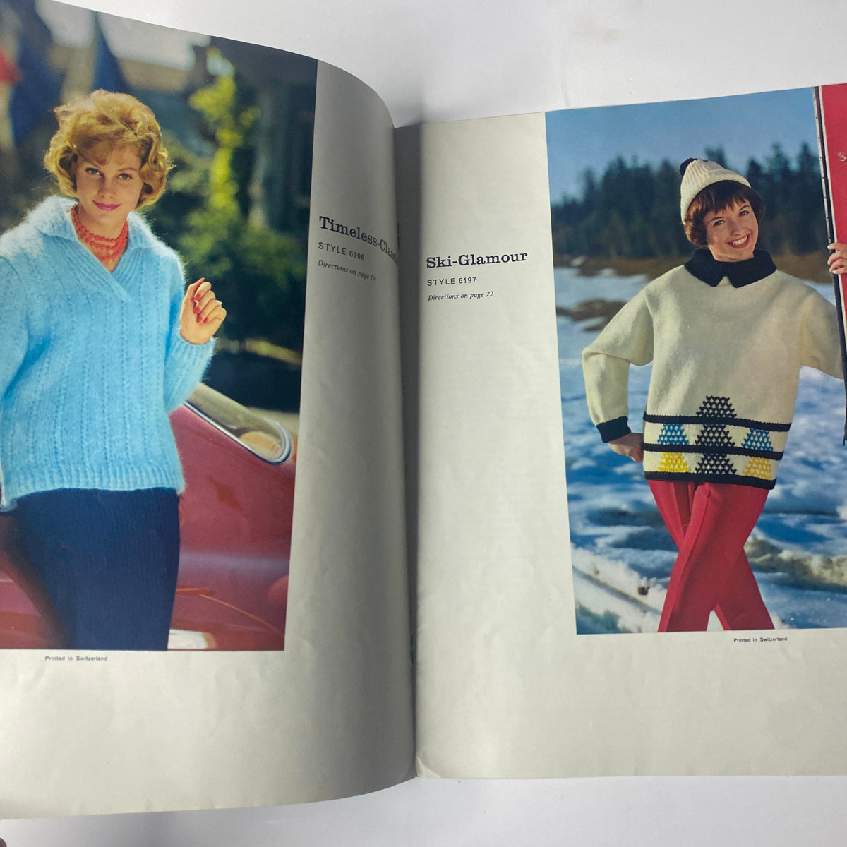 1962 Spinerin Bulky Fashionables Catalog with two women modeling colorful knitwear, showcasing timeless fashion and skiing-inspired styles from the early 1960s.
