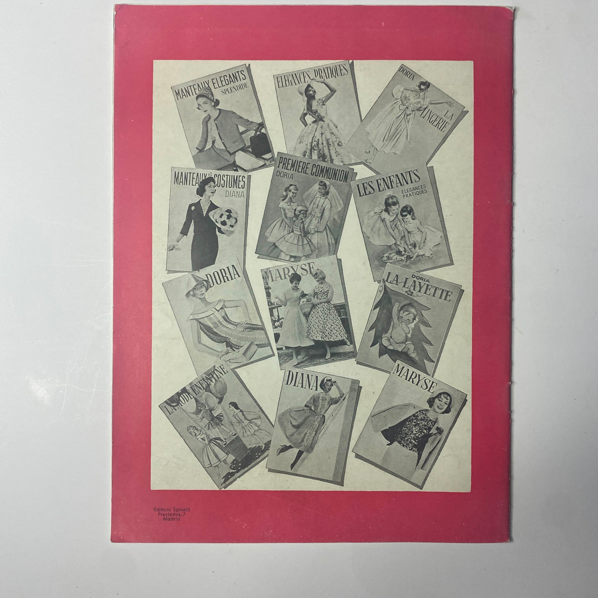 Cover page of the 1959 No. 55 Les Enfants Élégances Pratiques Catalog featuring various vintage fashion designs for children, presented in a visually striking layout.