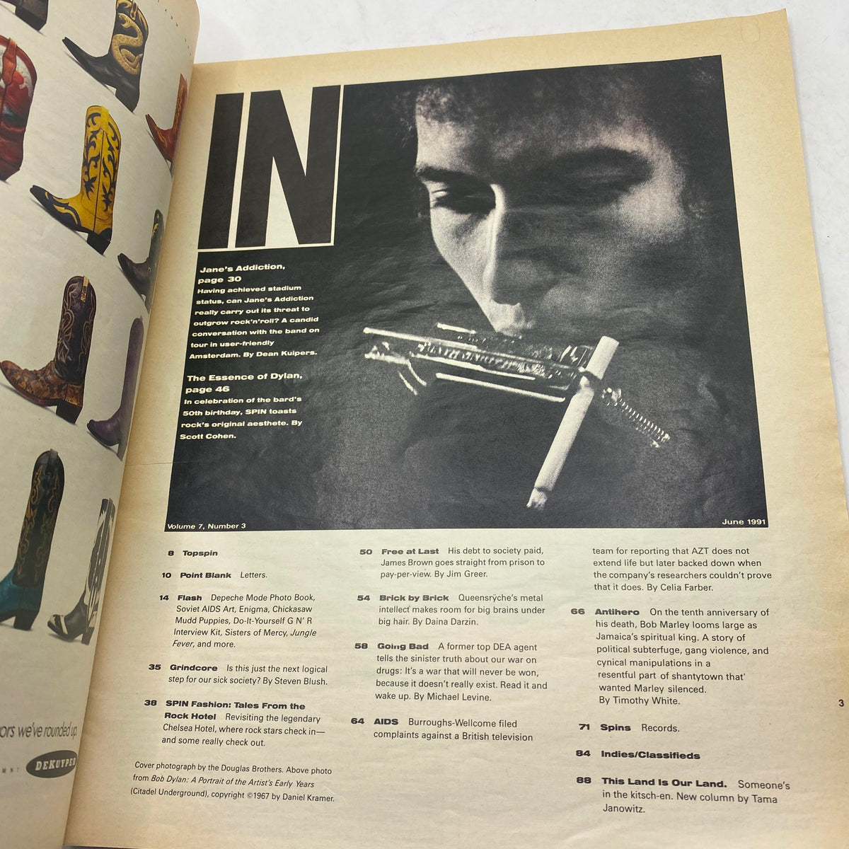 Inside page of Spin Magazine June 1991 Vol 7 No. 3 highlighting Jane's Addiction with sections on music and cultural commentary.