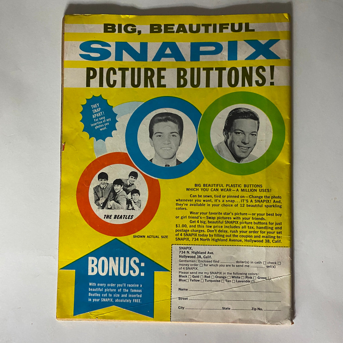 Cover of VTG Dig Magazine July 1964 Vol 11 No. 4 showcasing advertisement for Snapix picture buttons featuring The Beatles.