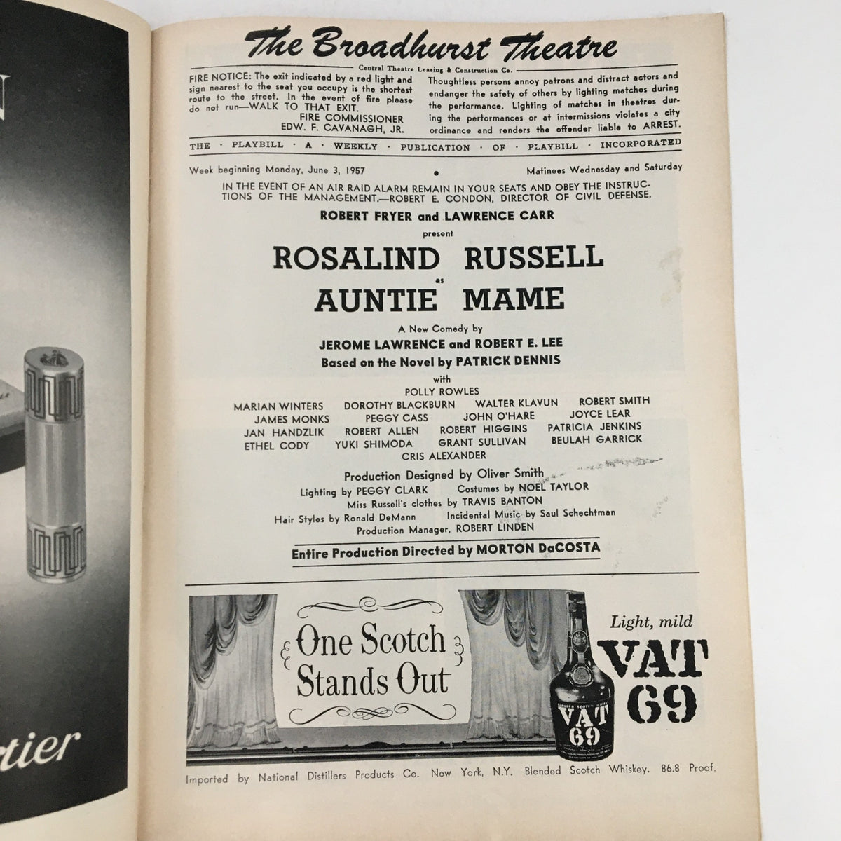 1957 Playbill The Broadhurst Theatre Present Rosalind Russell in Auntie Mame
