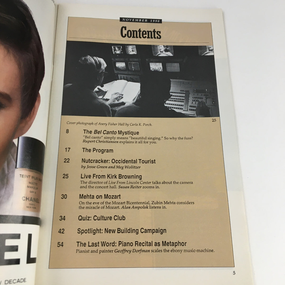 Contents page of the November 1990 Stagebill for the New York Philharmonic & Lincoln Center, detailing articles including The Bel Canto Mystique and feature on Mozart.