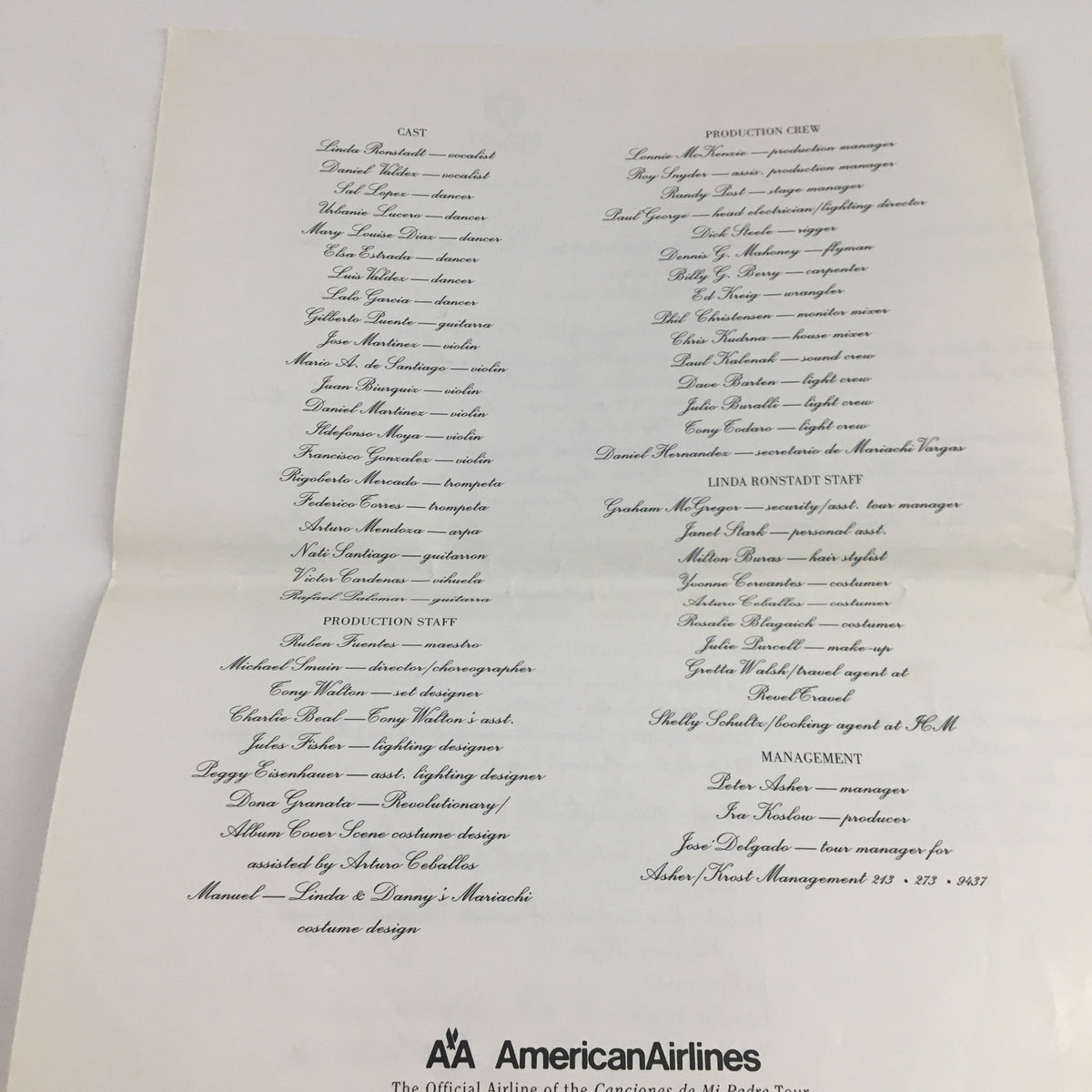 Cast and production crew listing from the 1987 Linda Ronstadt Present Canciones de mi Padre magazine, detailing the team behind the performance.