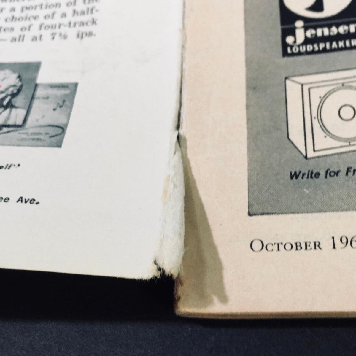 Inner page of the VTG High Fidelity Magazine October 1960, featuring an advertisement and a glimpse of the magazine's vintage content.