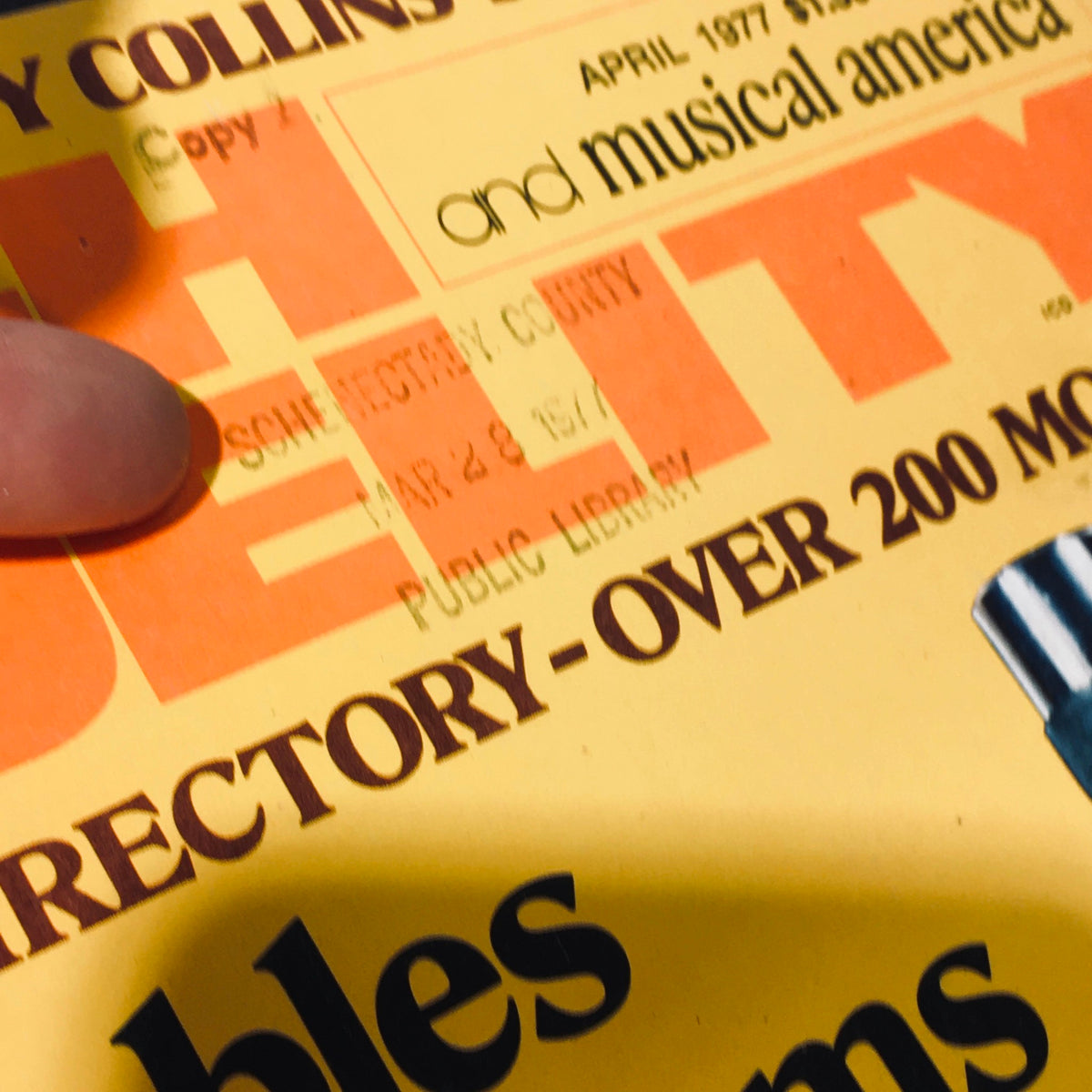 Close-up of the cover of VTG High Fidelity Magazine April 1977, featuring the title and details of the issue, including pricing and library marks.
