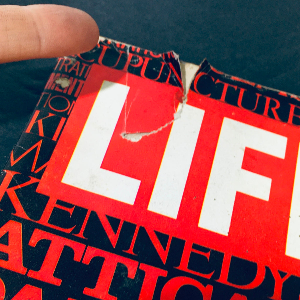 Life Magazine December 31, 1971 Special Issue: The Year in Pictures - Vintage Collectible