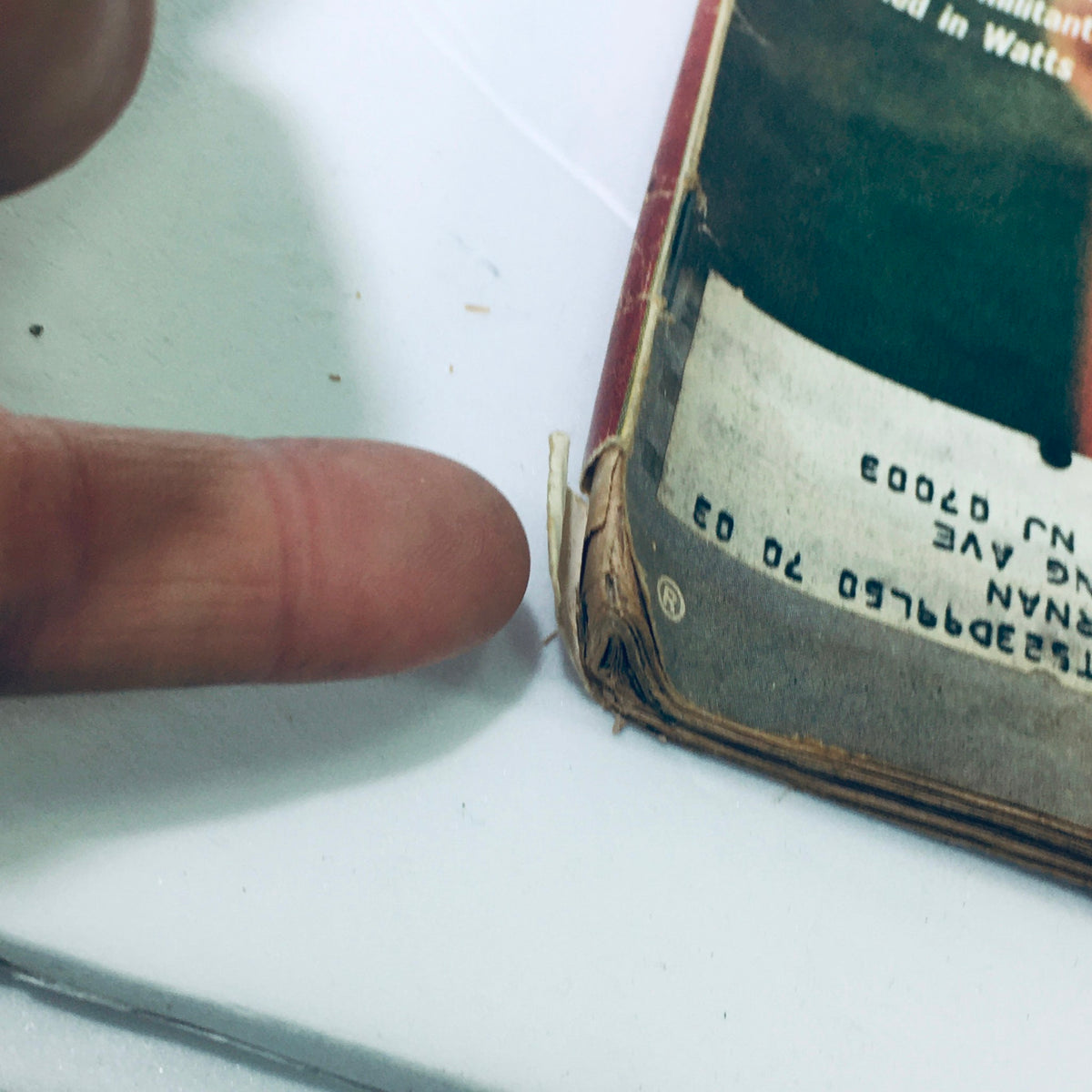 Close-up image illustrating the minor wear on the spine of VTG Life Magazine July 15, 1966, highlighting its vintage condition.